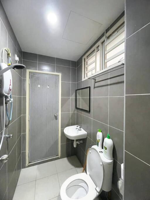 Cozyhouse 4Room 3Bath Room 10Pax'''Simpangampattasek Simpang Ampat  Kültér fotó