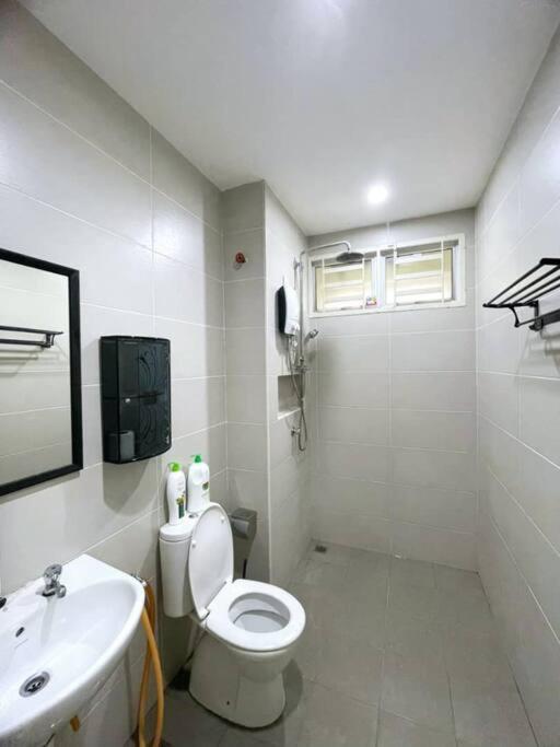 Cozyhouse 4Room 3Bath Room 10Pax'''Simpangampattasek Simpang Ampat  Kültér fotó